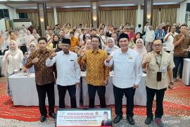 Anggota DPR ajak masyarakat perkuat persatuan di tengah konflik global