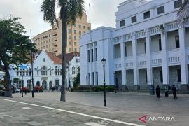 Menikmati senja saat Ramadhan di Kota Lama Surabaya