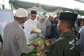 Pemkab Bandung menyediakan 2.500 paket pangan murah di Tegalluar