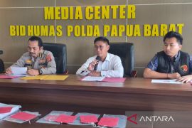Polda Papua Barat tetapkan dua tersangka korupsi hibah Bawaslu Pegaf