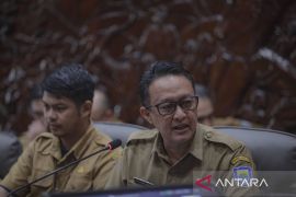 Pemkot Bandung membuka posko pengaduan THR