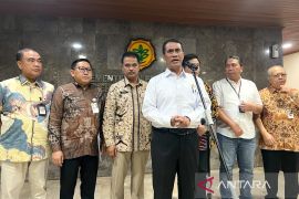 Mentan: Pangan aman hingga 324 hari, produksi beras 5,7 juta ton/bulan