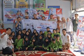 Asmo Sulsel salurkan bantuan kebutuhan pokok ke Panti Asuhan Al Wahab