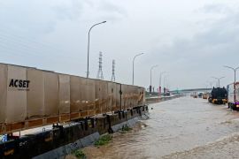 Banjir di Tol Jakarta-Tangerang akibat curah hujan tinggi