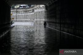 Update banjir Jakarta sore ini: 115 RT terendam dan 16 jalan tergenang