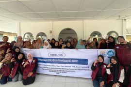 Mahasiswa Unimed dorong masyarakat Aceh Tamiang bangkit melalui Program Flores-Farm IoT