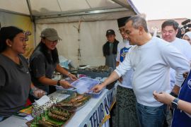 Gubernur Jateng tegaskan 4,2 juta UMKM jadi tulang punggung ekonomi daerah