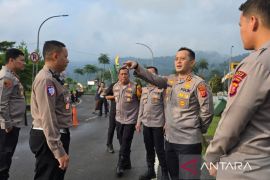 Polres Bogor optimalkan Rest Area Gunung Mas urai macet Puncak