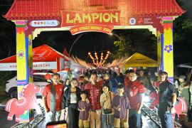 Transaksi di Lampion Street Market 2026 di Kupang hampir Rp1 Miliar
