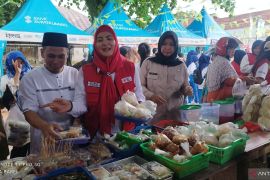 Berburu takjil Ramadhan, Wabup Bangka Selatan bersama OPD borong dagangan masyarakat