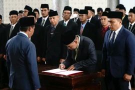 Bupati Sumbawa Barat dorong Diskominfo jadi pusat informasi publik