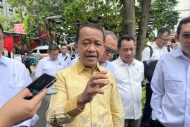 Bahlil Lahadalia tegaskan BBM subsidi tak akan naik jelang Lebaran