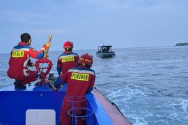 Kapal angkut sayur kandas di Pulau Panggang akibat nakhoda mengantuk