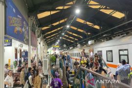 Hari ke-19 Ramadan, Sebanyak 295.747 tiket KA Lebaran telah terjual dari wilayah KAI Daop 6 Yogyakarta