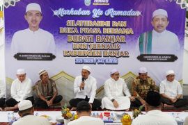 Bupati dan Wabup Banjar buka puasa bersama jurnalis pererat sinergi