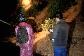 Longsor di OKU Selatan, tiga unit sepeda motor milik warga tertimbun tanah