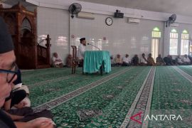 Dr.Sufrin membahas pentingnya zakat fitrah