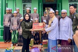 PWI Kapuas berbagi berkah Ramadhan dengan anak panti asuhan
