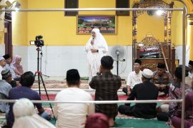 Safari Ramadan di Sabak Auh, Pemkab Siak Salurkan Zakat dan Tekankan Pelayanan Ikhlas