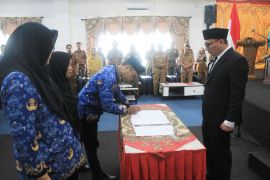 Ratusan pejabat administrator, pengawas dan kepala puskesmas dilantik, Sekda:Telah melalui mekanisme di BKN