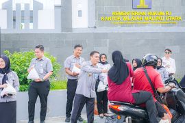 Gelar aksi sosial, Kemenkum Malut Berbagi Takjil, Tebar Berkah di Bulan Ramadan