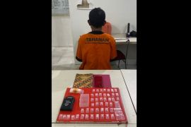 Polresta Pangkalpinang tangkap buruh harian dengan 8,86 gram sabu