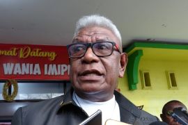 Bupati Johannes Retob targetkan Persemi juara Liga 4