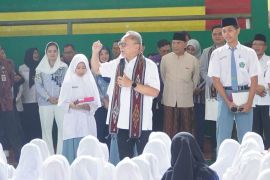 Menko Pangan pastikan MBG berjalan baik dan sesuai standar gizi pemerintah