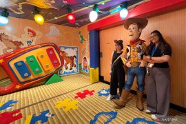 7 area dengan tema berbeda di kapal Disney Adventure