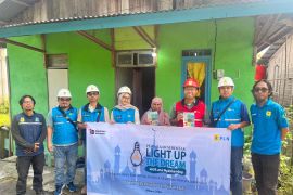 Donasi Light Up The Dream hadirkan listrik gratis bagi warga di Sintang