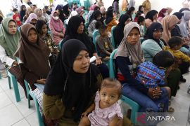 Pelemahan rupiah dekati Rp17.000 bersifat sementara