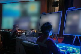 Len memamerkan otak pengatur kapal perang buatan lokal pada Kemenhan