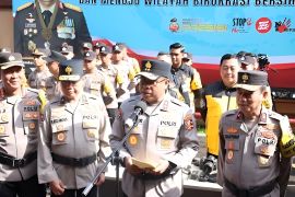 Polri mengimbau masyarakat melapor ke 110 jika terganggu oknum minta THR