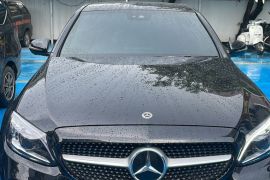 Kelompok mata elang cegat pengemudi mobil Mercedes Benz di Jakut