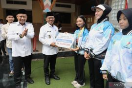 Pemkot Tangerang beri bonus atlet yang berprestasi di Fornas NTB