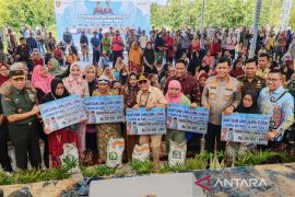 Gubernur Kalteng penuhi janji, bantuan tunai KHBS mulai diterima masyarakat