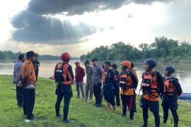Tim SAR gabungan temukan korban tenggelam di Bengawan Solo Bojonegoro