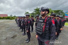 Polda Papua Barat kerahkan 909 personel gabungan pada Operasi Ketupat