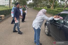 BPJS Ketenagakerjaan Delta Mas berbagi iftar aksi karyawan relawan