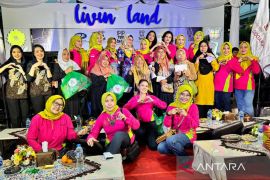 IPIP santuni ratusan marbot hingga penggali kubur di Surabaya