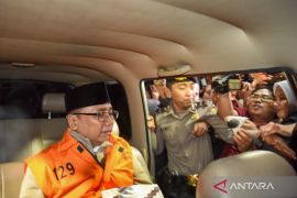 Yaqut Cholil Qoumas resmi ditahan KPK