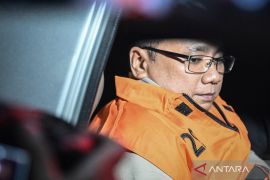 Former Religious Affairs Minister detained in Hajj quota scandal