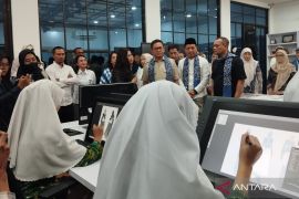 Mendag dorong desainer muda Kudus miliki brand dan perluas pasar nasional dan internasional