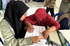 Mahasiswa Unimed Ciptakan IQRO Elektronik untuk Tingkatkan Literasi Al-Qur'an Braille di Pertuni Sumut