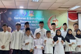 Wartawan Jaksel beri santunan untuk anak yatim-piatu sambut Idul Fitri