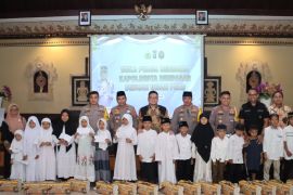 Polresta Denpasar buka puasa bersama anak yatim dan wartawan