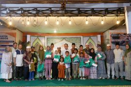 PT BPP Pasaman Barat tebar kebaikan, berbagi ke ajak yatim dan masyarakat