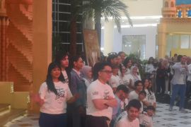 Nirina Zubir menjadi tiga fase usia karakter ibu pada film Jangan Buang Ibu