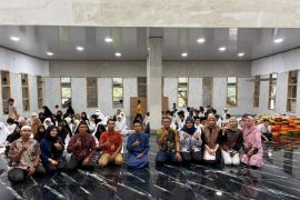 PNM Ambon Berbagi Kebahagiaan dengan 140 anak yatim dan dhuafa