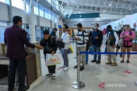 Memahami makna remitansi di balik tradisi mudik